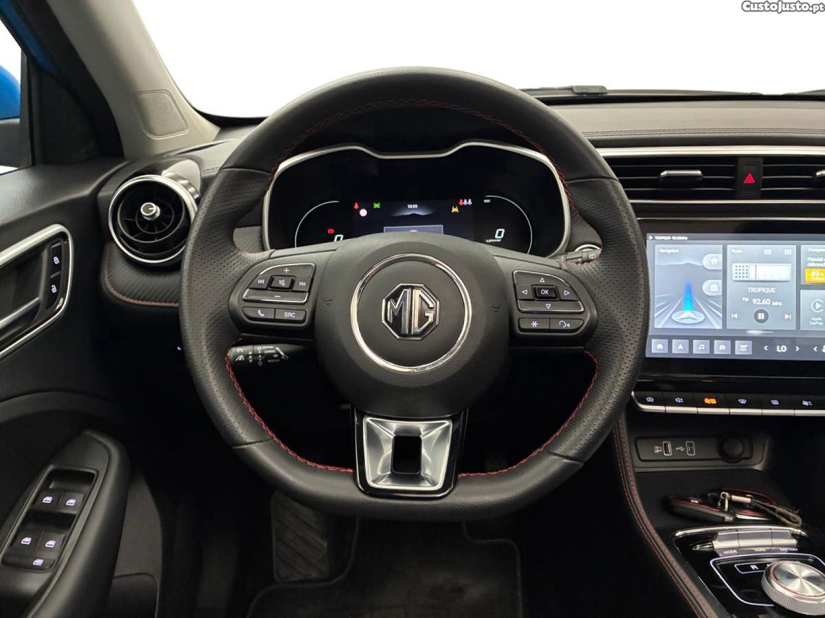 MG ZS 72.6 kWh Luxury — fotografia 8