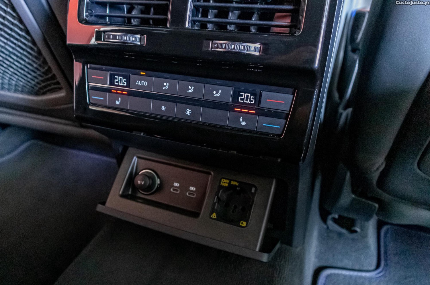 Volkswagen Touareg 3.0 TSI e-Hybrid R — fotografia 11