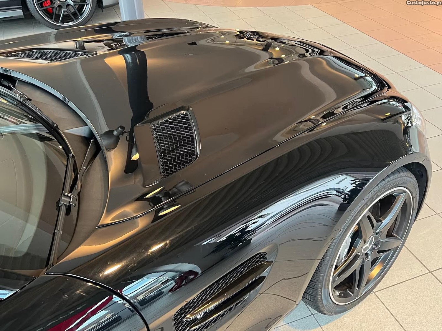 Mercedes-Benz AMG GT V8 — fotografia 14
