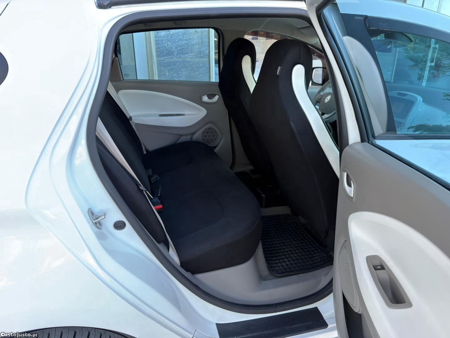 Renault Zoe (c/ Bateria) 22 kwh Life — fotografia 4