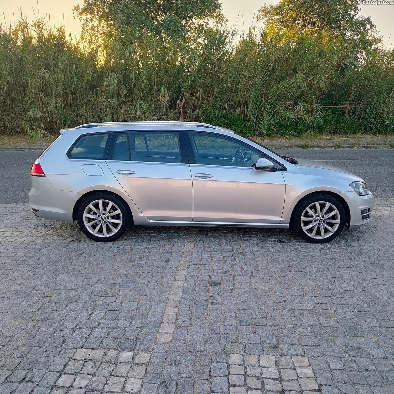 Volkswagen Golf Highline — fotografia 5
