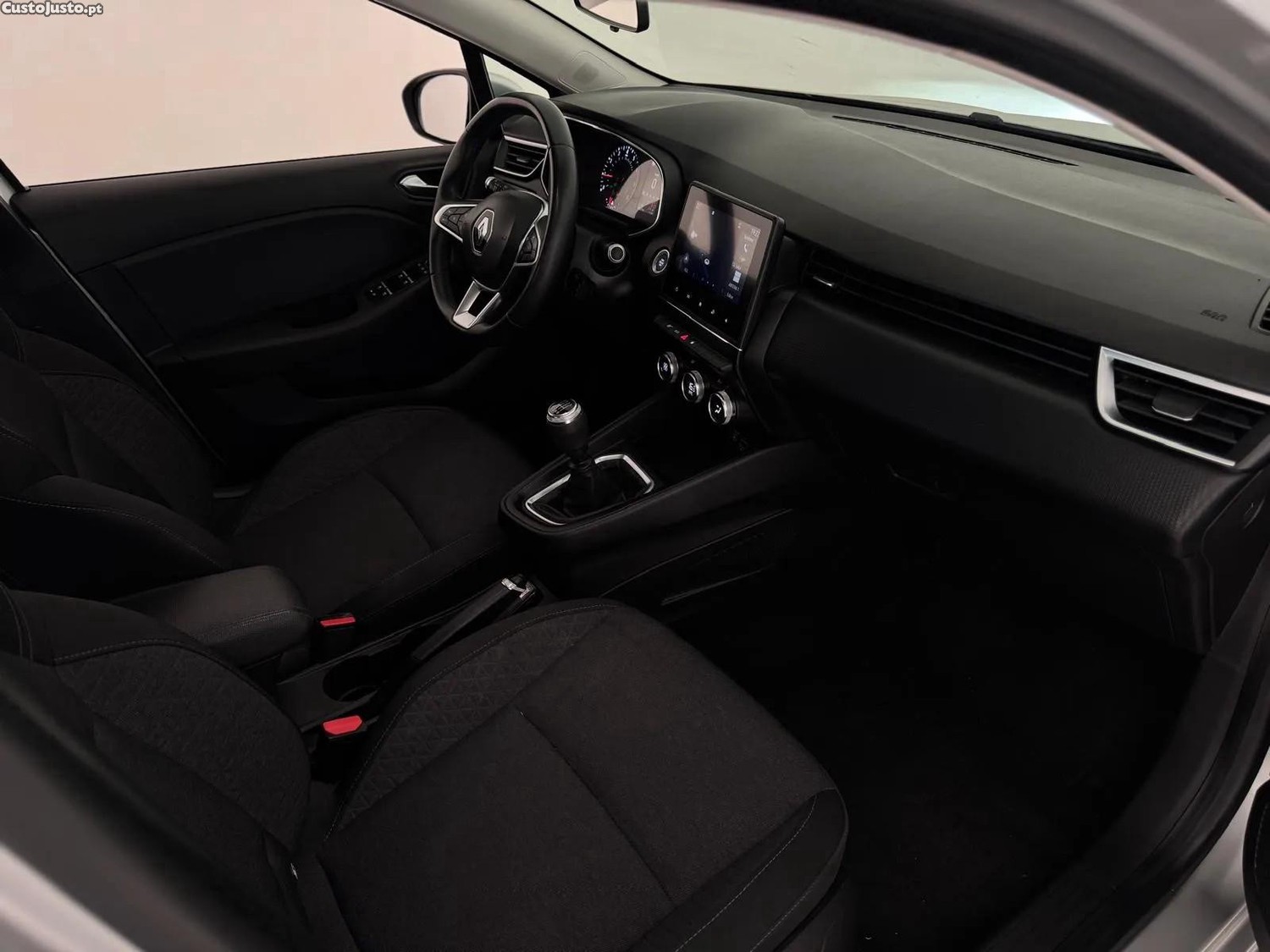 Renault Clio 1.0 Tce Corporate Edition — fotografia 8