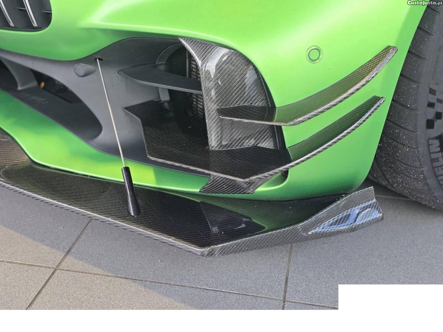 Mercedes-Benz AMG GT R — fotografia 13