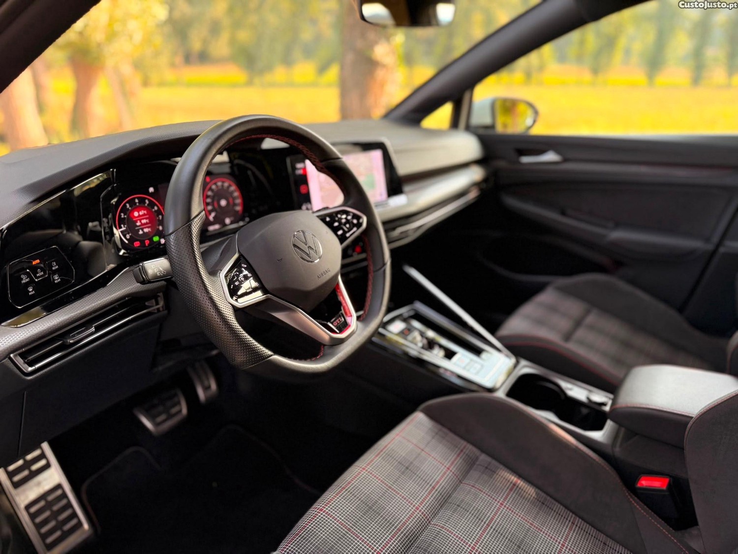 Volkswagen Golf 2.0 TSI GTI DSG — fotografia 11