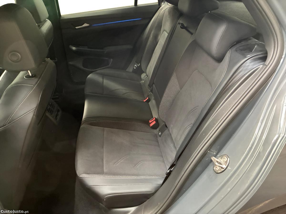 Volkswagen Golf 1.5 eTSI EVO2 Edition 50 DSG — fotografia 3