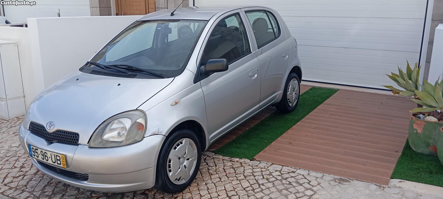 Toyota Yaris 1.0 VVTi, 1 único proprietário, com A/C , com apenas 152599km em ótimo estado. — fotografia 10