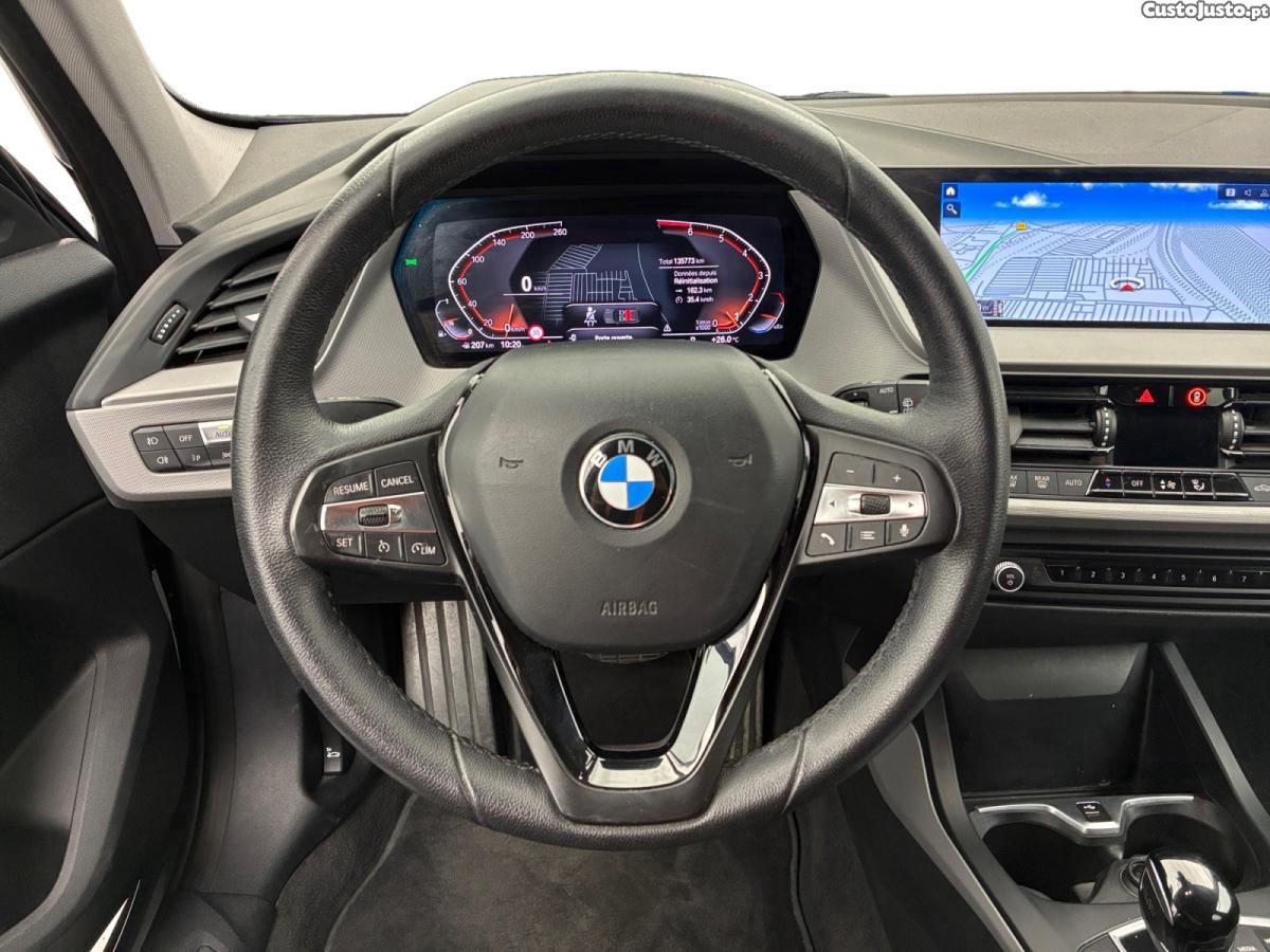 BMW 116 i Business Design DKG — fotografia 5