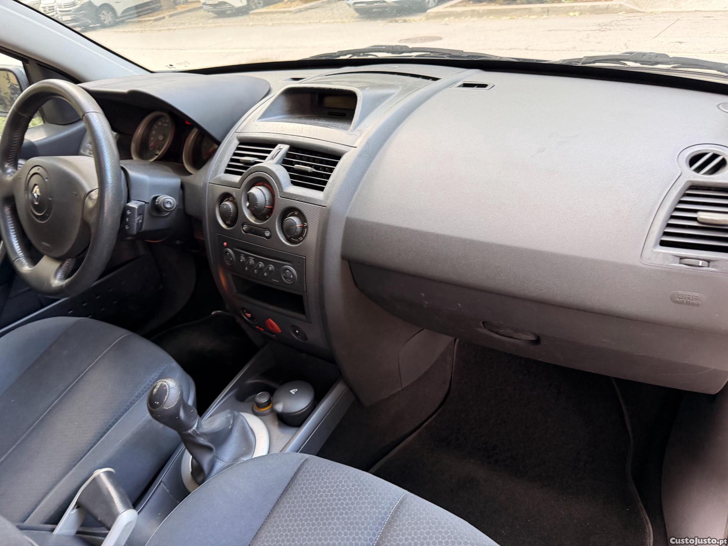 Renault Mégane 1.5 dci Confort — fotografia 9