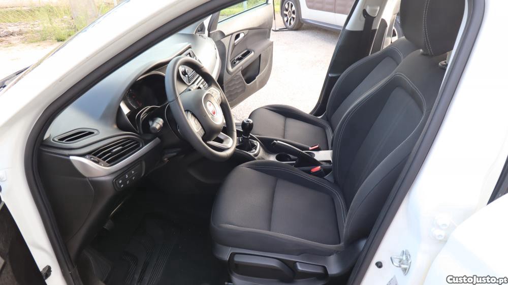 Fiat Tipo 1.3 MultiJet Lounge - 16 foto 3