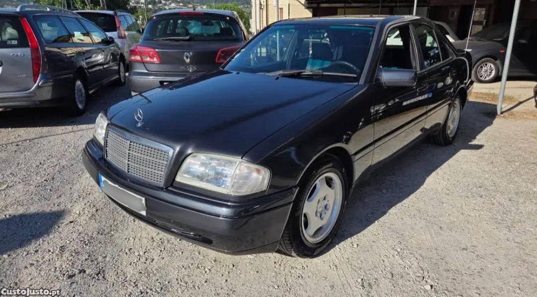 Mercedes-Benz C 200 W202 — fotografia 3