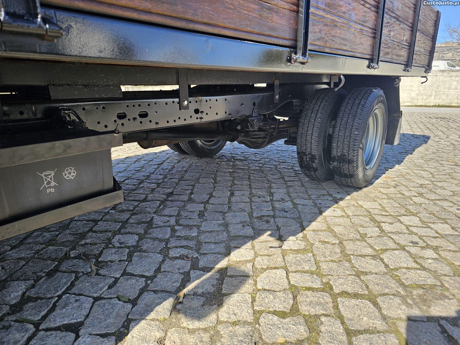 Toyota Dyna 150 — fotografia 5