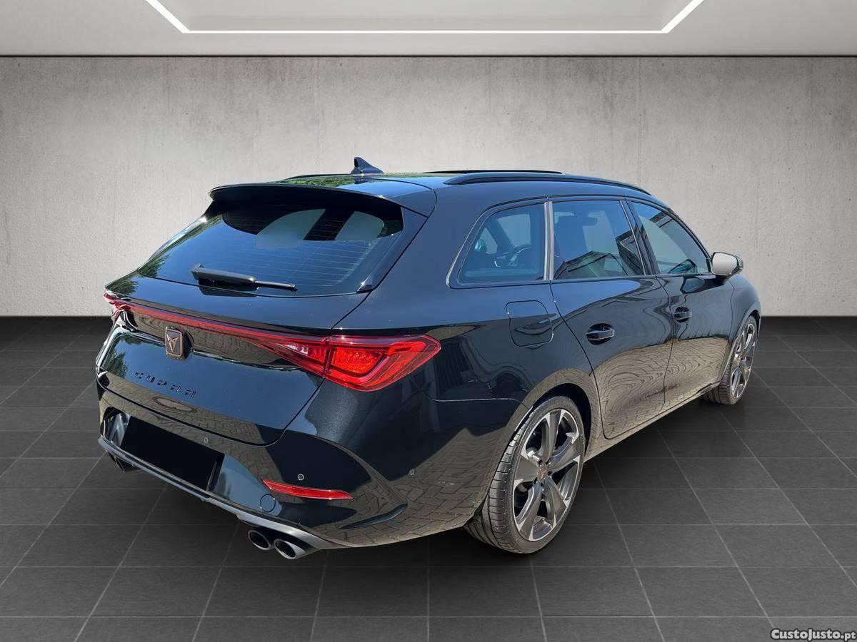 SEAT Leon 2.0 TSi VZ — fotografia 9