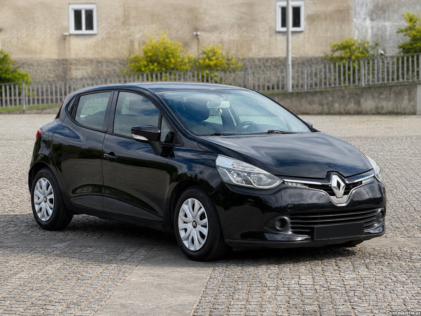 Renault Clio 1.5 Dci — fotografia 6