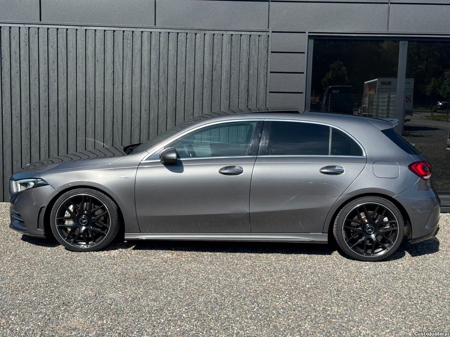 Mercedes-Benz A 35 AMG 4Matic — fotografia 12
