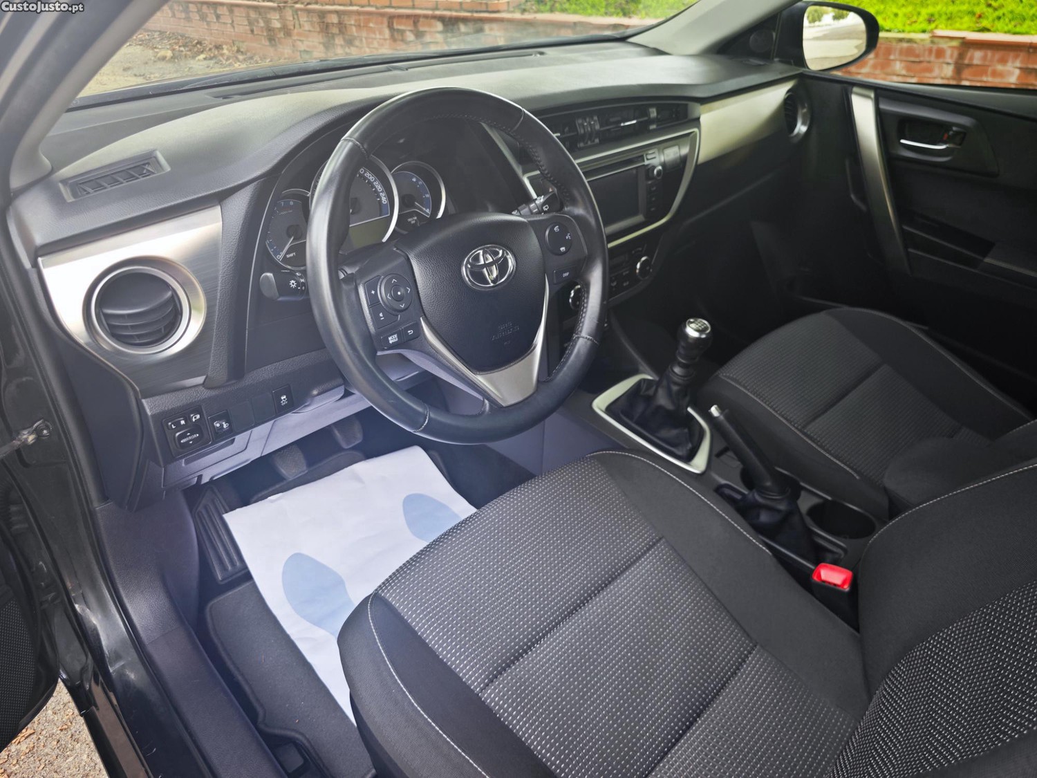 Toyota Auris 1.3 VVTI Apenas 34.000kms 1 Dono - 13 foto 5