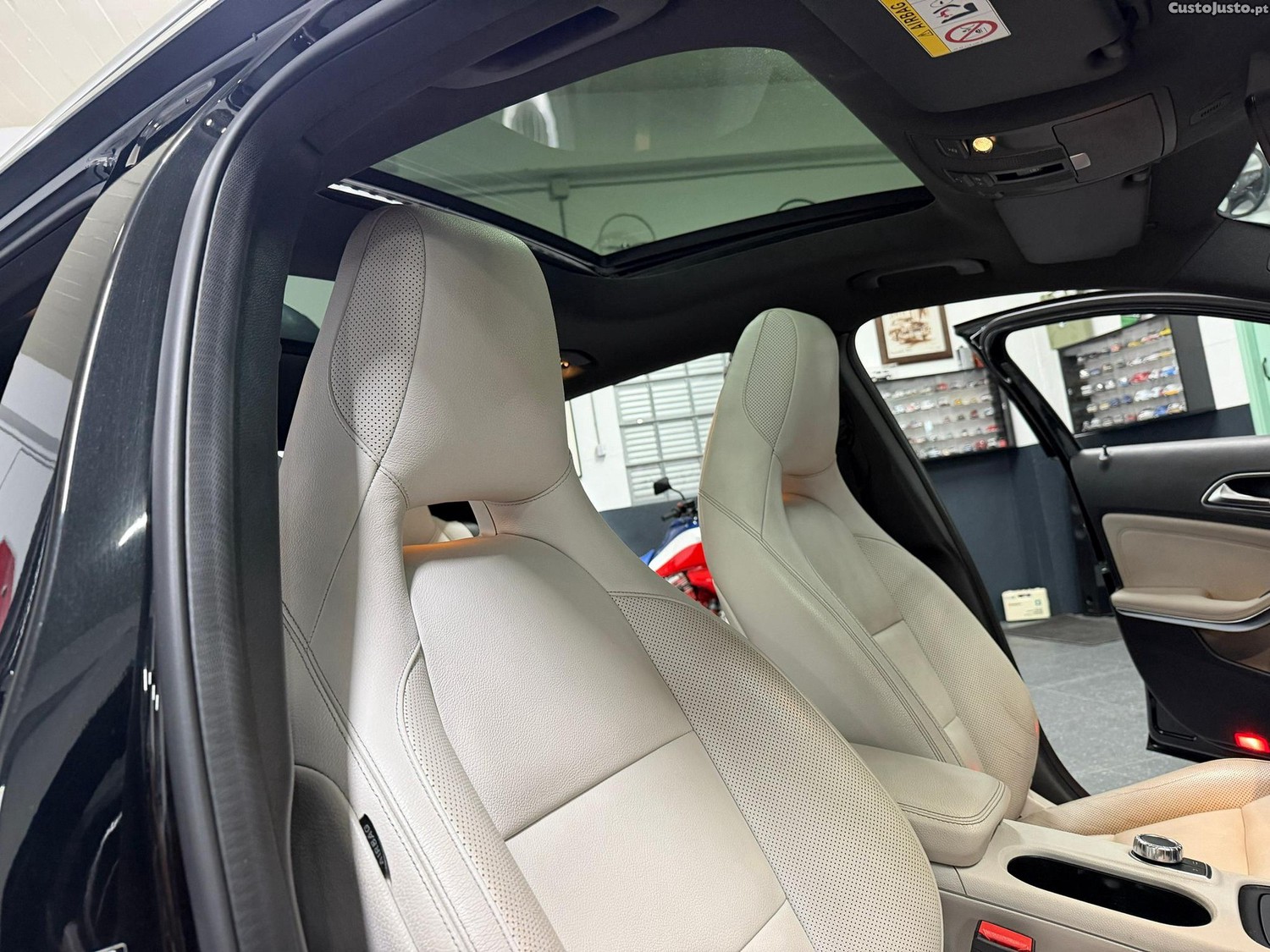 Mercedes-Benz GLA 220 CDI 7G-DCT AMG Line — fotografia 6