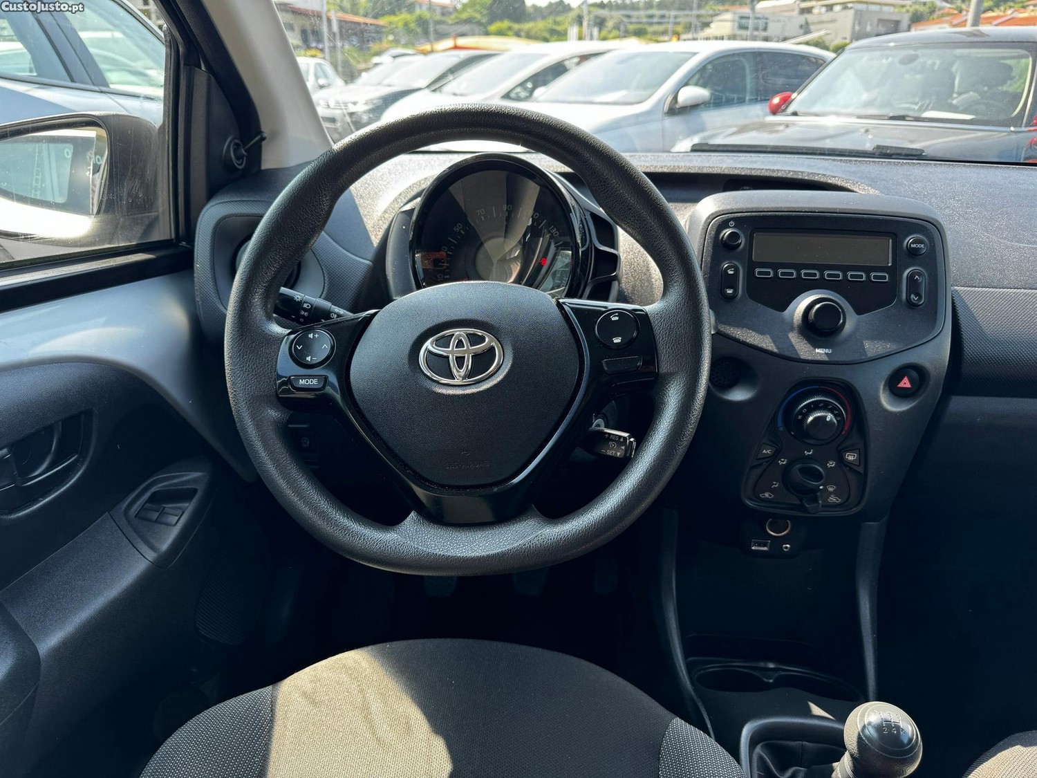 Toyota Aygo 1.0 X-Play+AC — fotografia 5