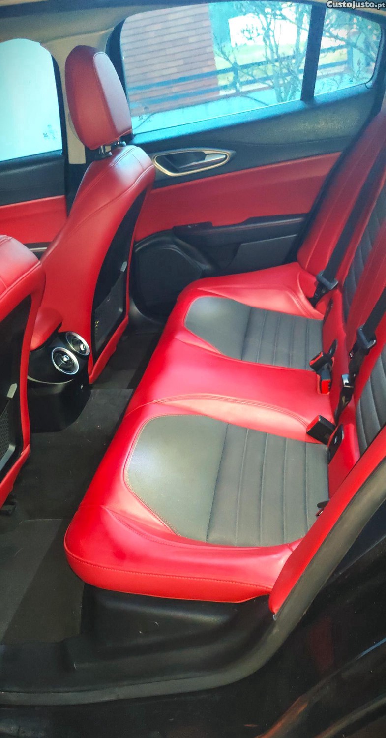 Alfa Romeo Giulia Luso — fotografia 2