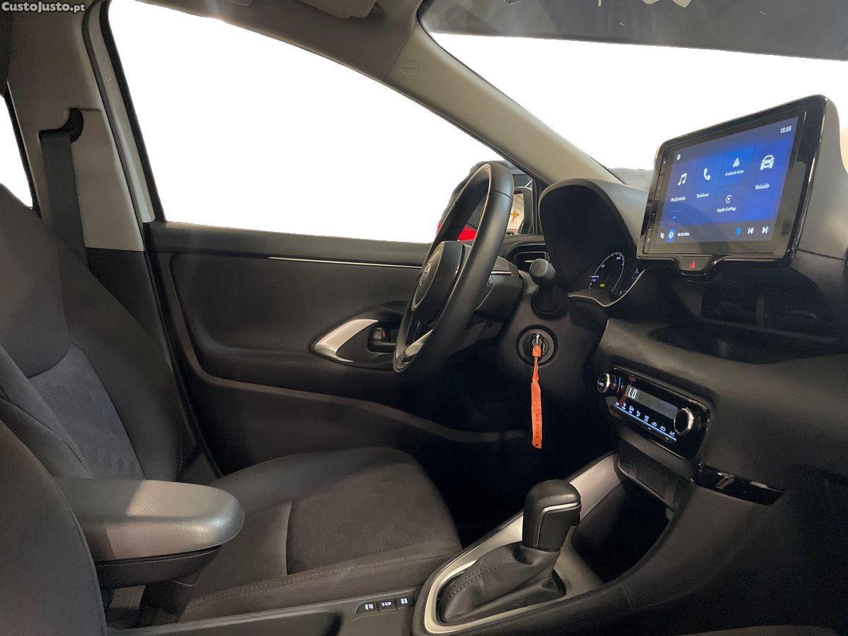 Toyota Yaris 1.5 HDF Comfort Plus — fotografia 10