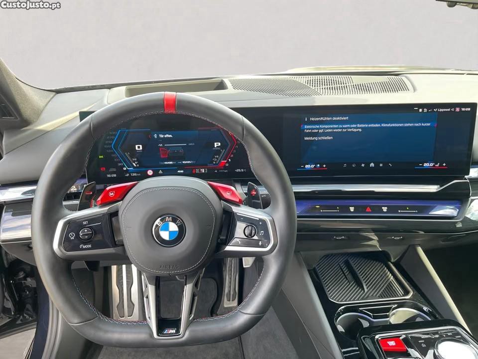 BMW M5 xDrive — fotografia 9