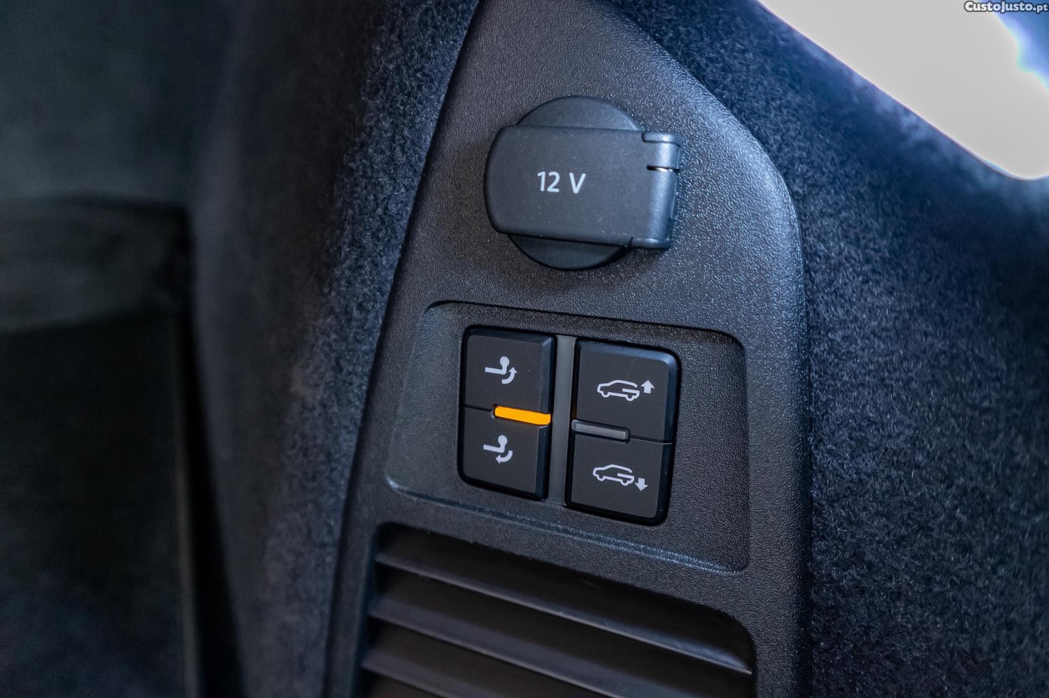 Volkswagen Touareg 3.0 TSI e-Hybrid R — fotografia 9