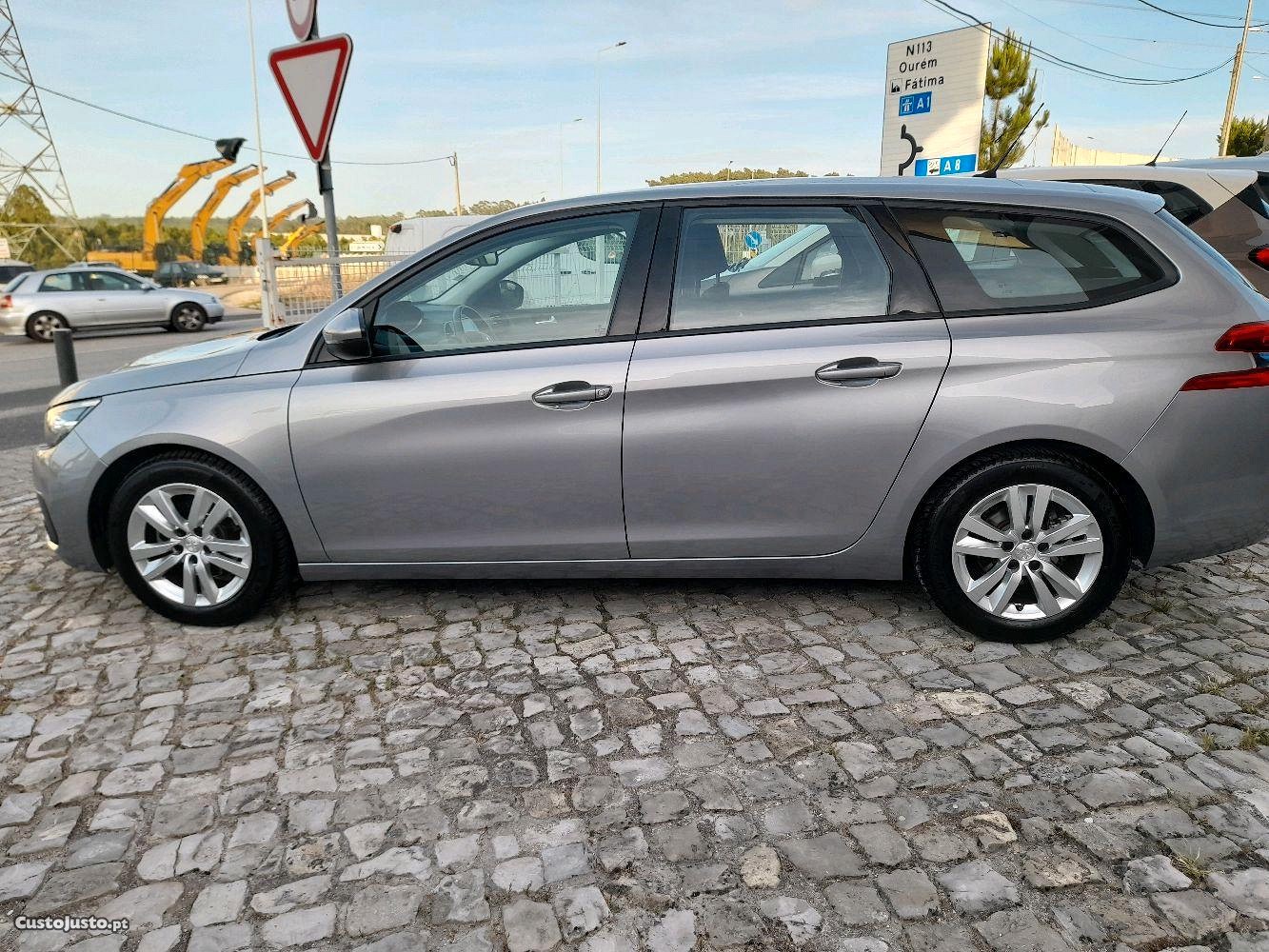 Peugeot 308 1.5 diesel - 18 — photo 3