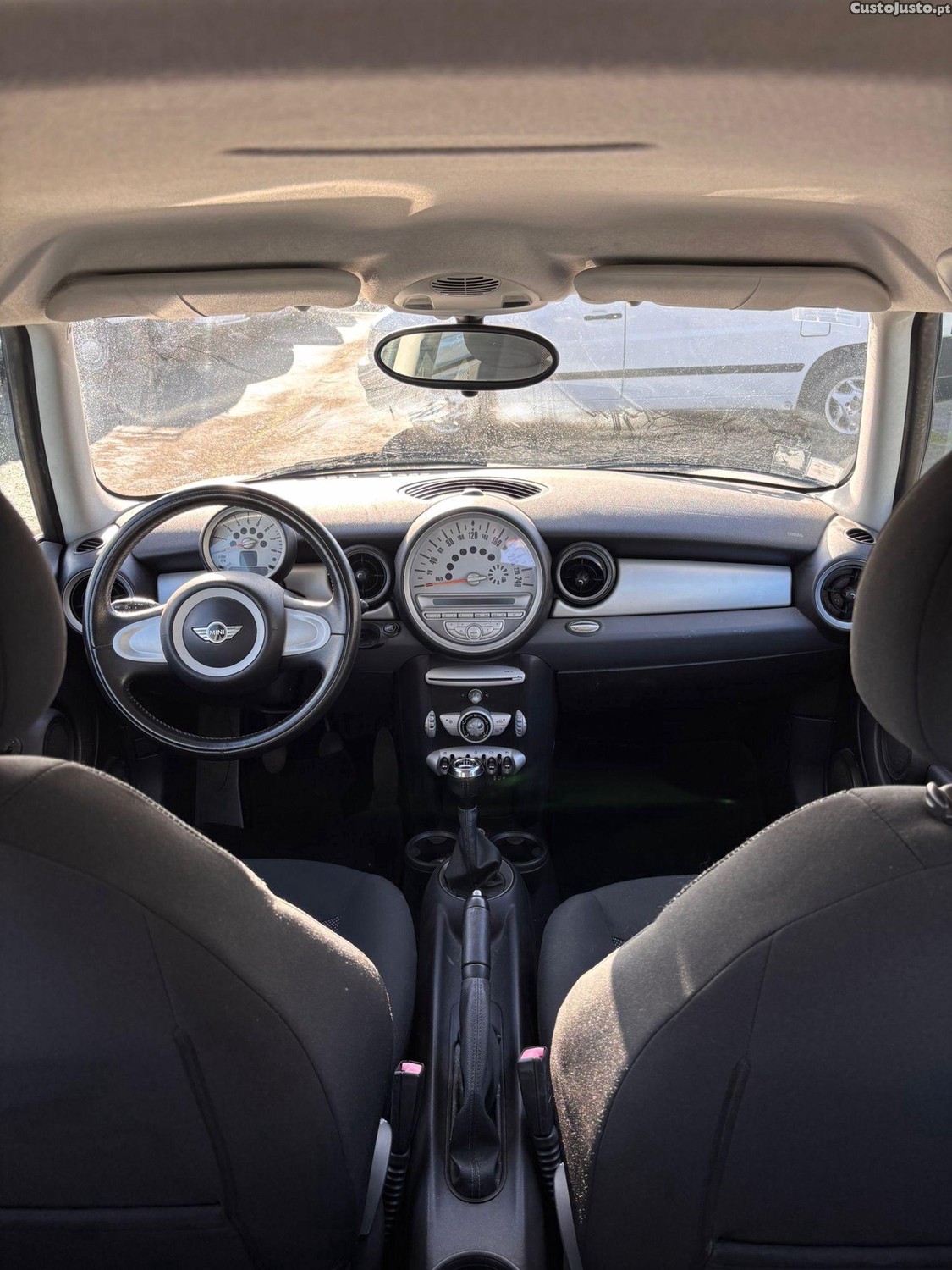 MINI One 16 — fotografia 8