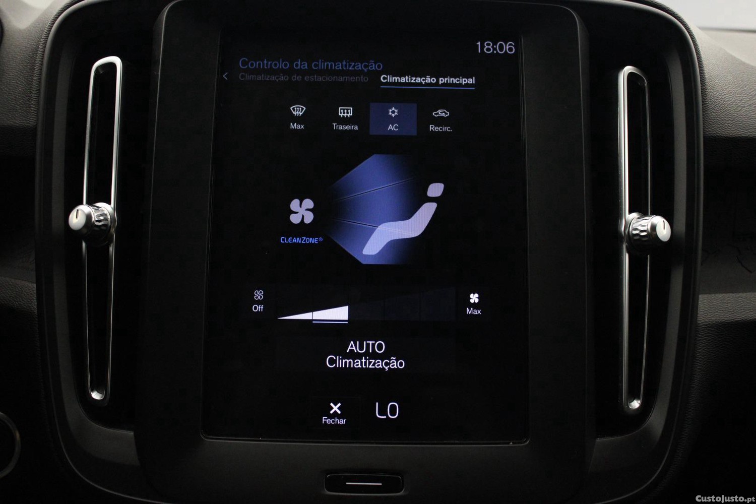 Volvo XC 40 D3 2.0 — fotografia 25