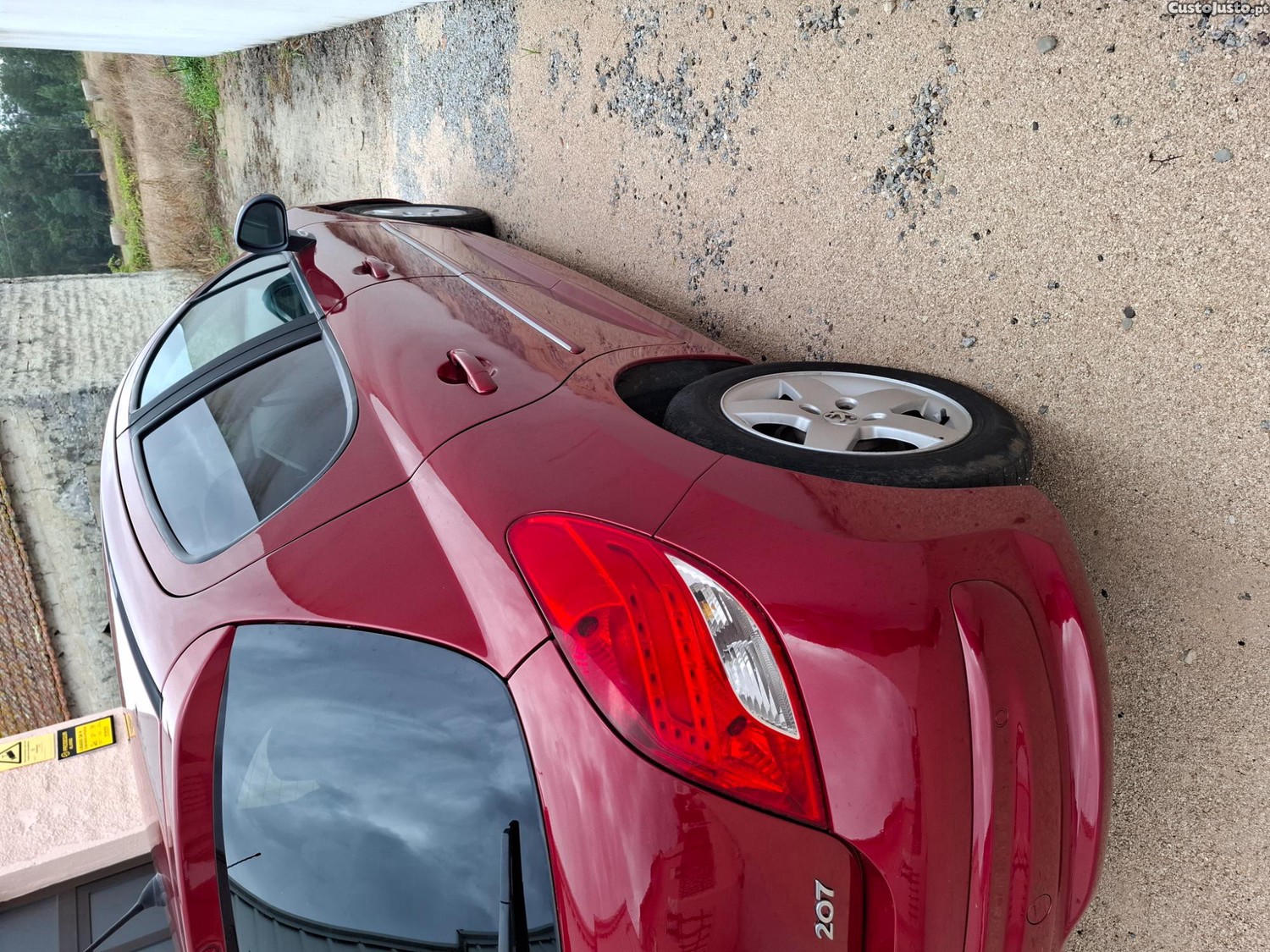 Peugeot 207 1.4HDI DE 3, 2011 — fotografia 9