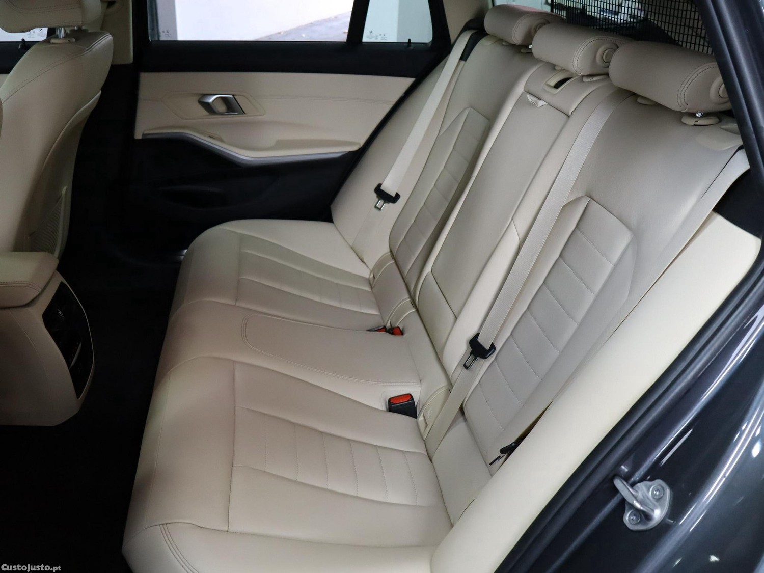 BMW 318 d Auto — fotografia 19