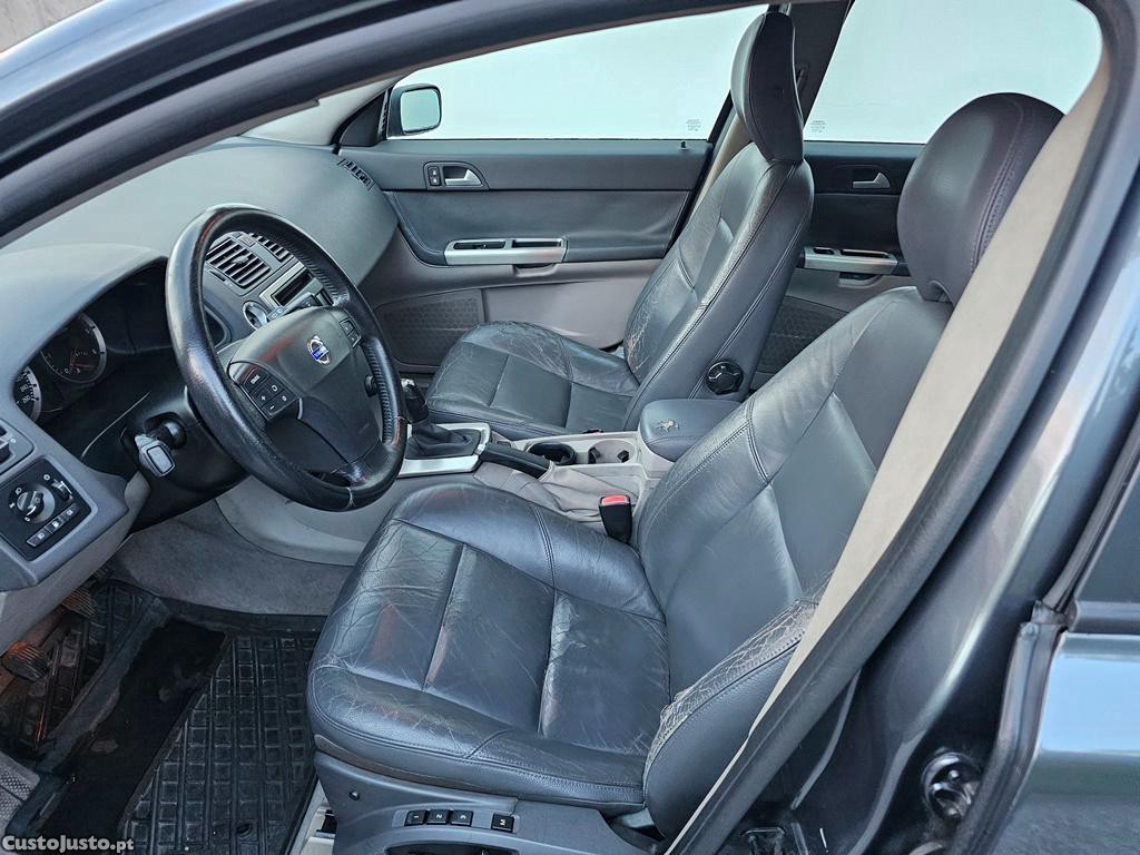 Volvo V50 2.0D 136cv 07/2004 — fotografia 6