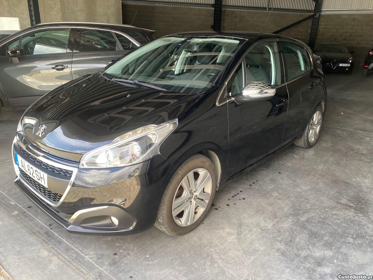 Peugeot 208 1.6 Hdi — fotografia 8