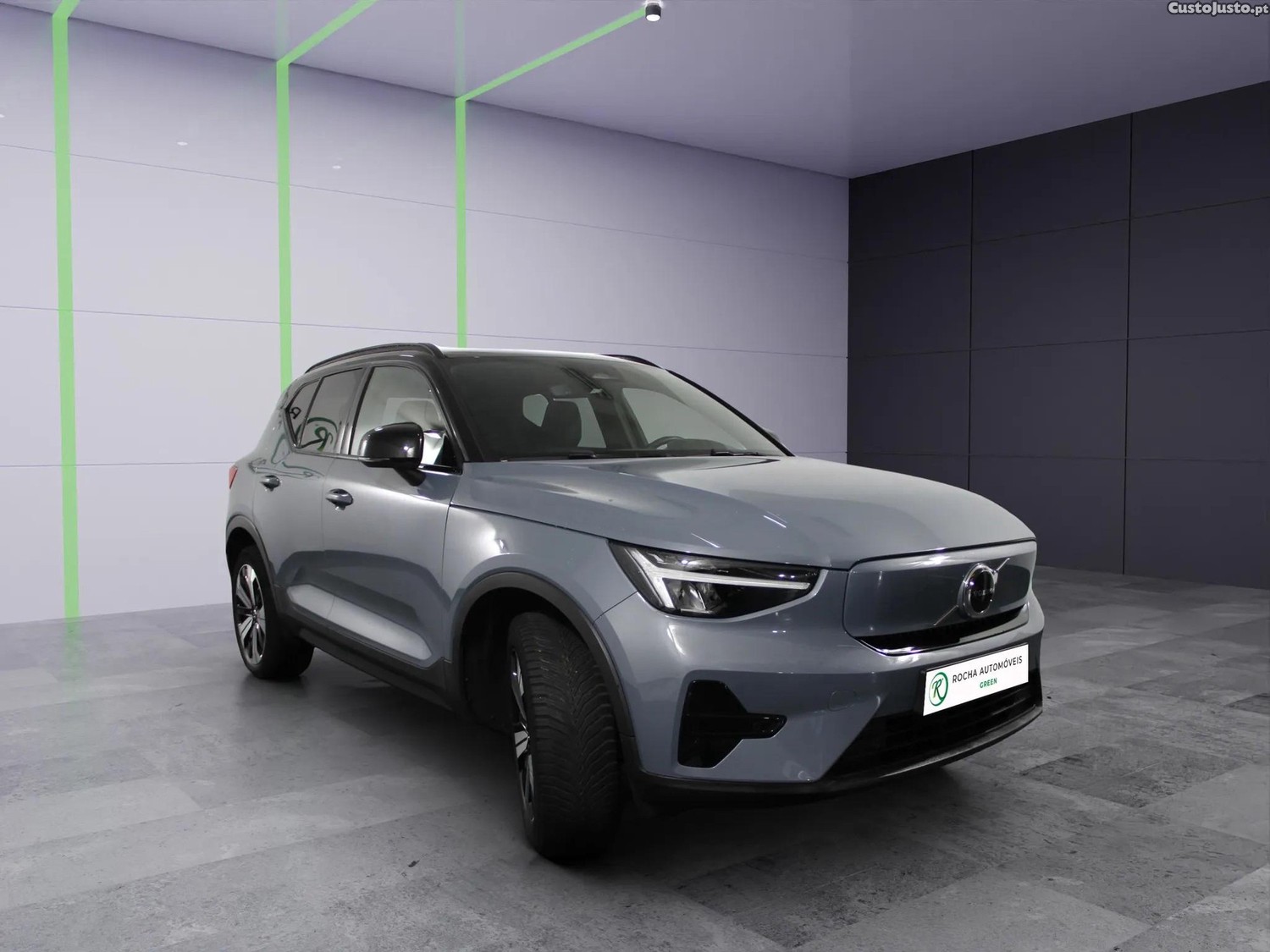 Volvo XC40 Core 69 kWh - 22 — photo 3
