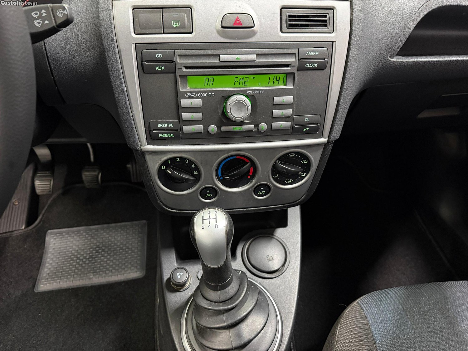 Ford Fiesta 1.25 Connection — fotografia 18
