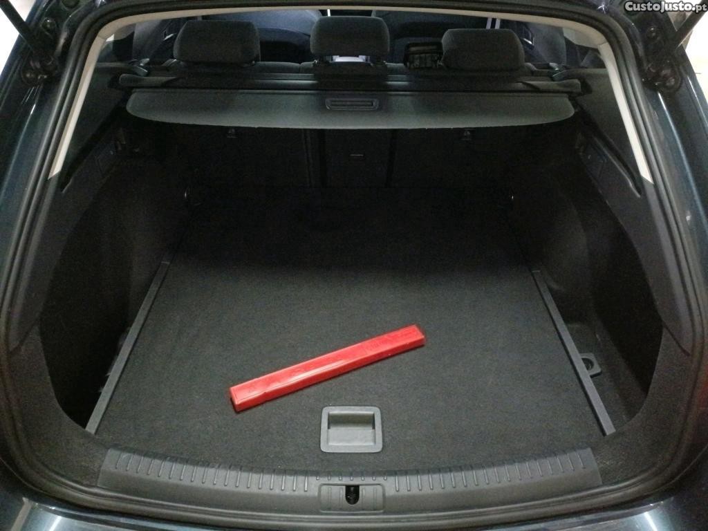 SEAT Leon ST 2.0 TDI Style — fotografia 19