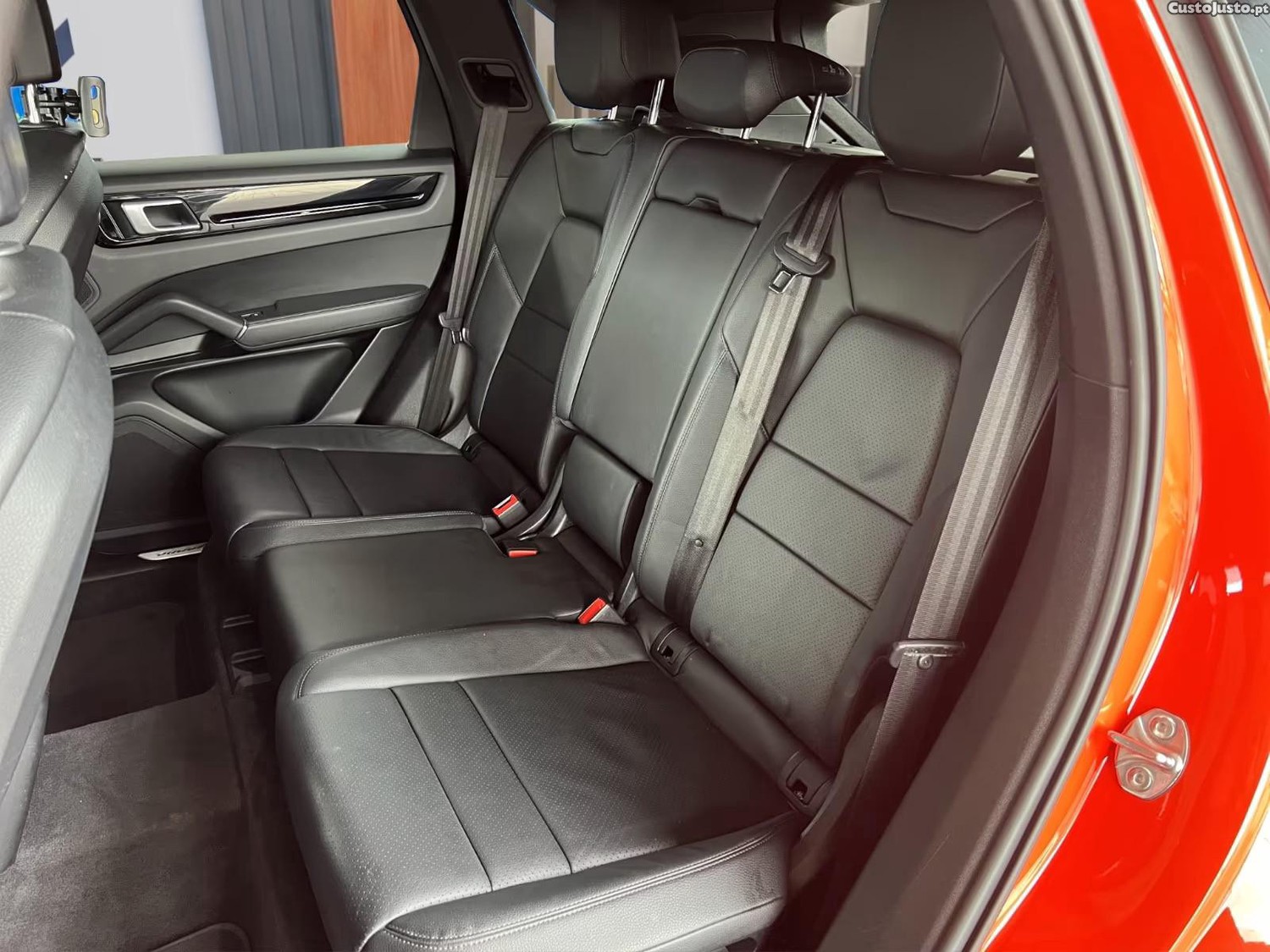 Porsche Cayenne E-Hybrid Sport Design — fotografia 3