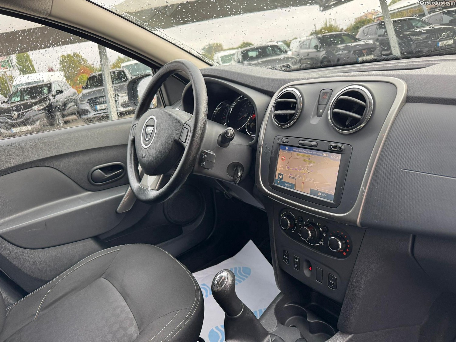 Dacia Logan 1.5 dCi Confort — fotografia 5