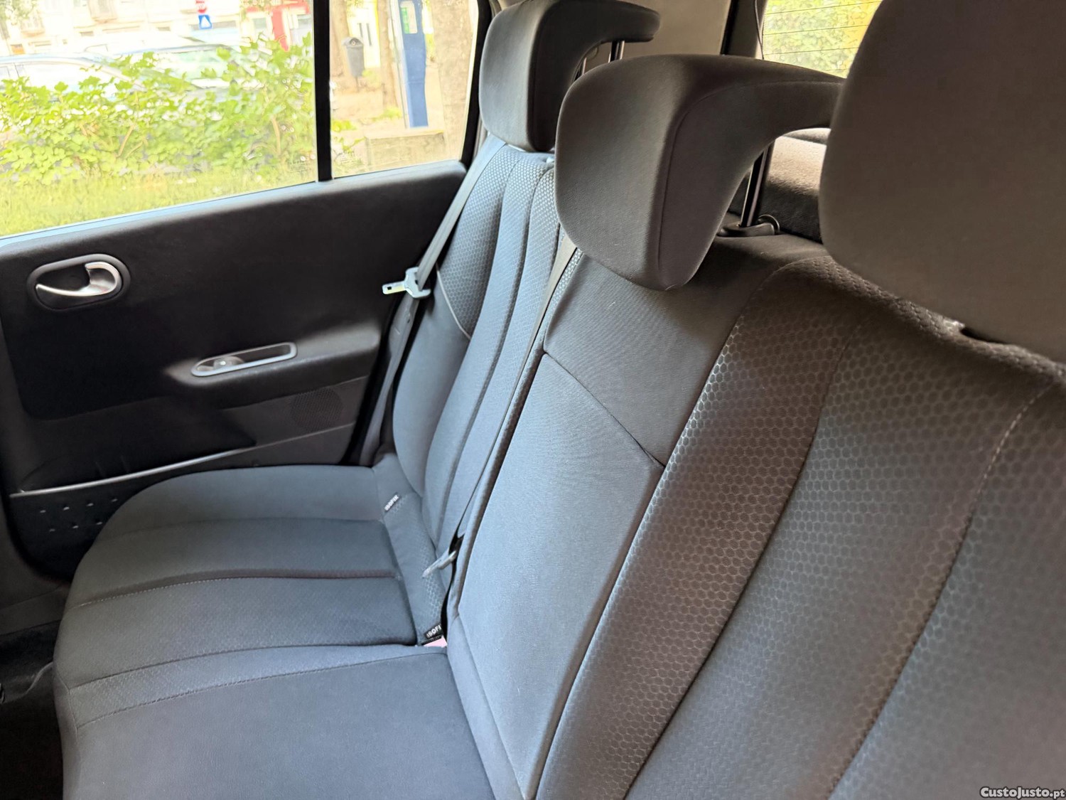 Renault Mégane 1.5 dci Confort — fotografia 11