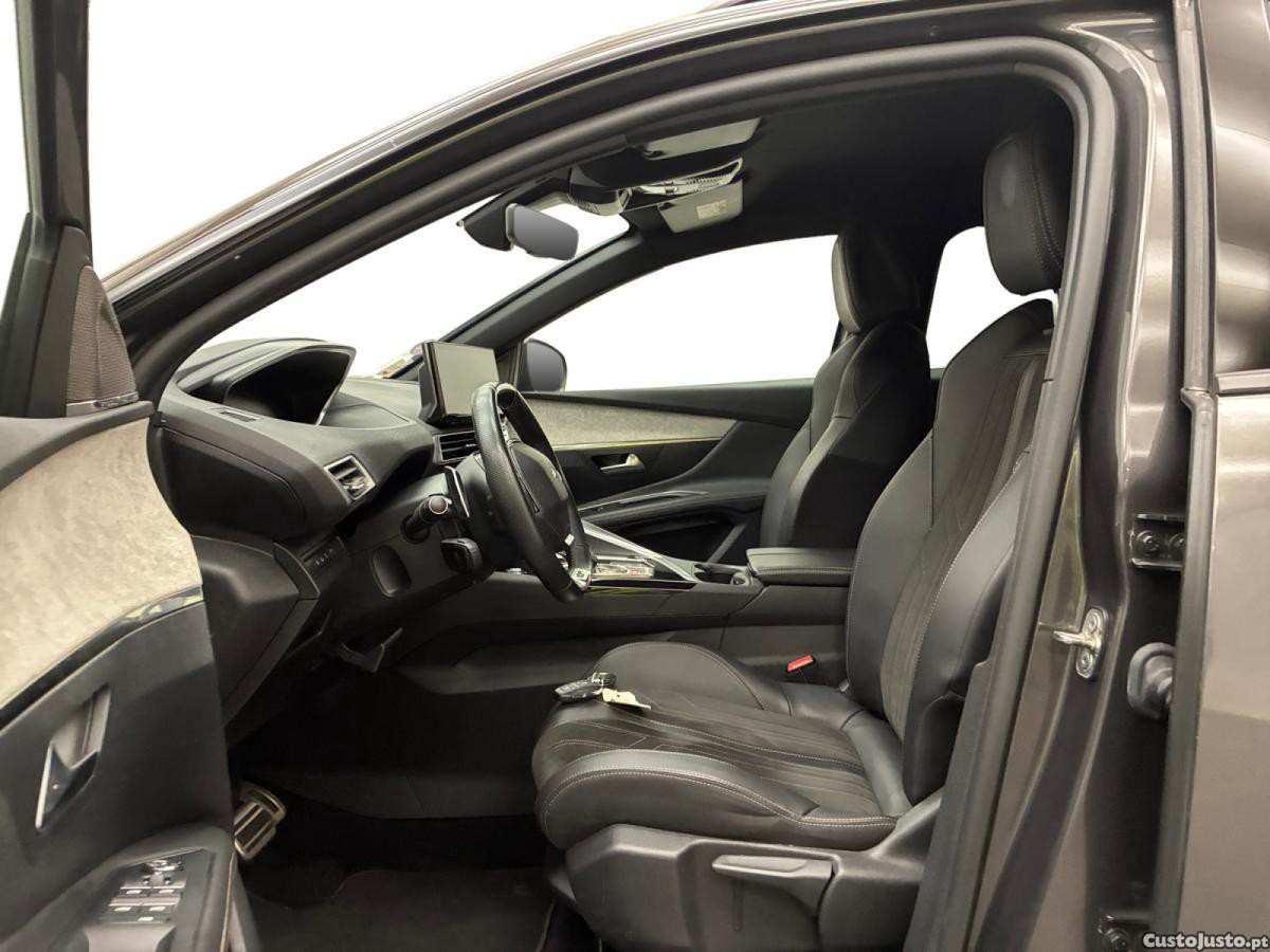 Peugeot 3008 1.6 Hybrid GT Pack e-EAT8 — fotografia 8