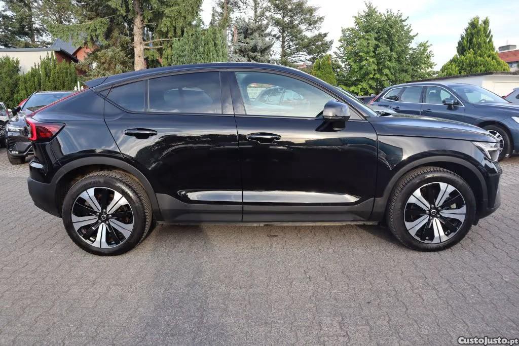 Volvo C40 Recharge Single Motor Plus — fotografia 11