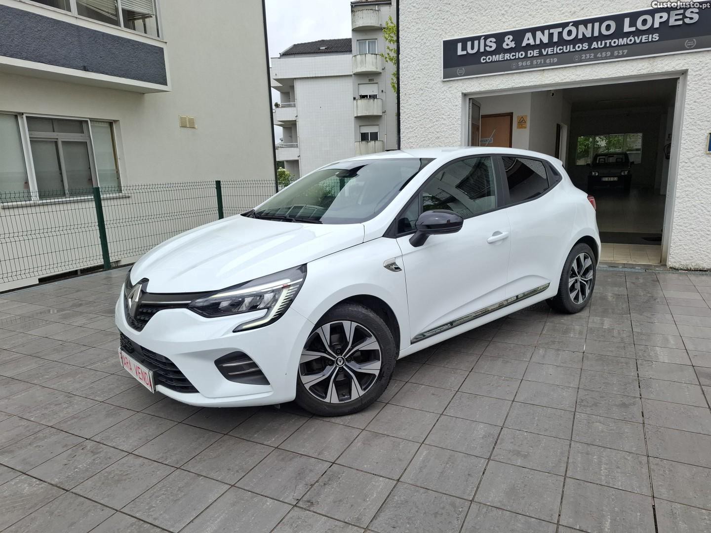 Renault Clio 1.0 TCe Limited Bi-Fuel — fotografia 11