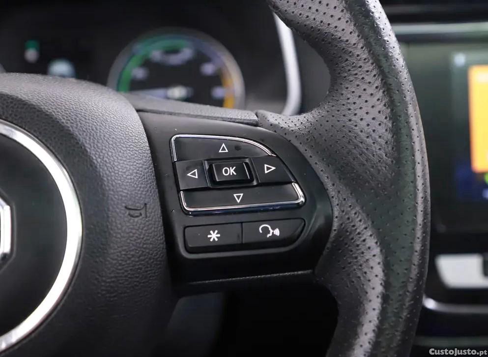 MG ZS 44.5 kWh Luxury — fotografia 20