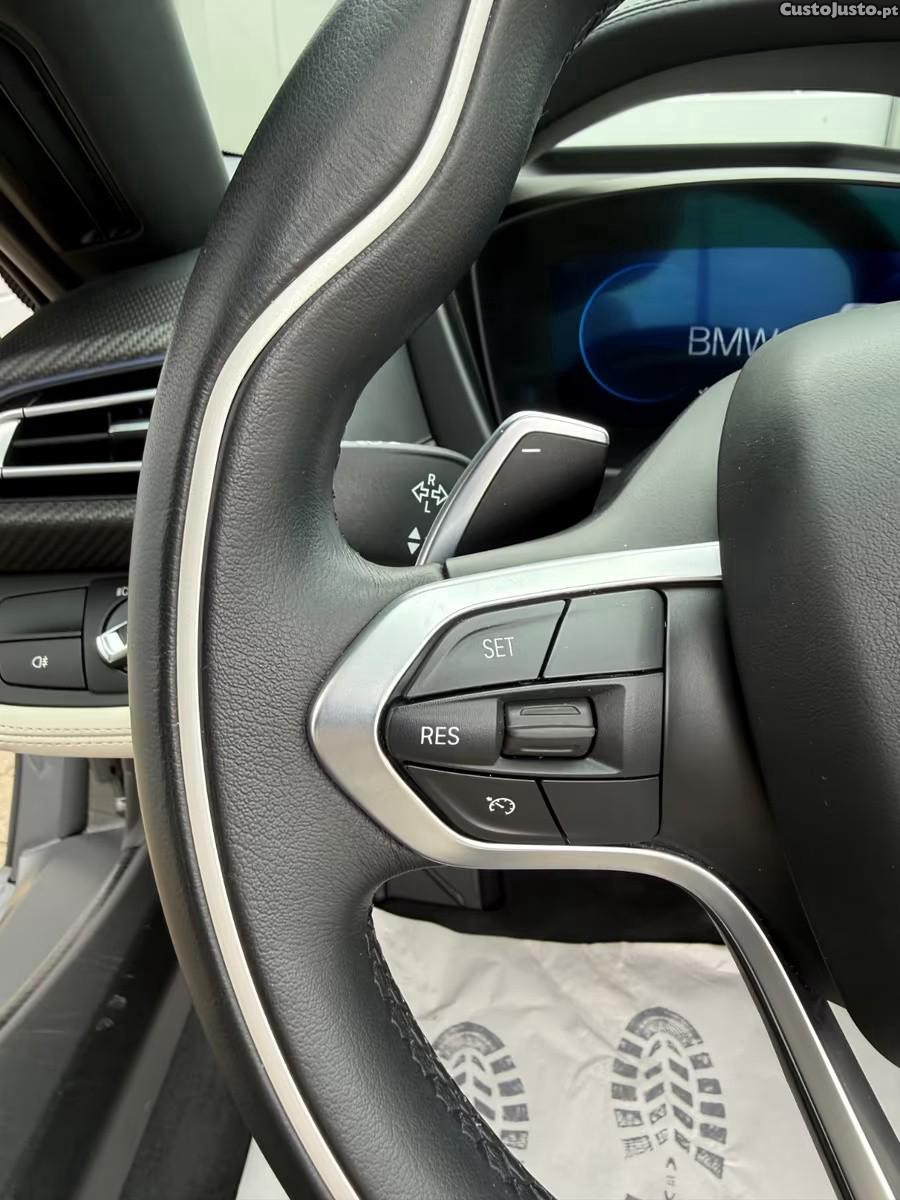 BMW i8 Roadster First Edition — fotografia 6