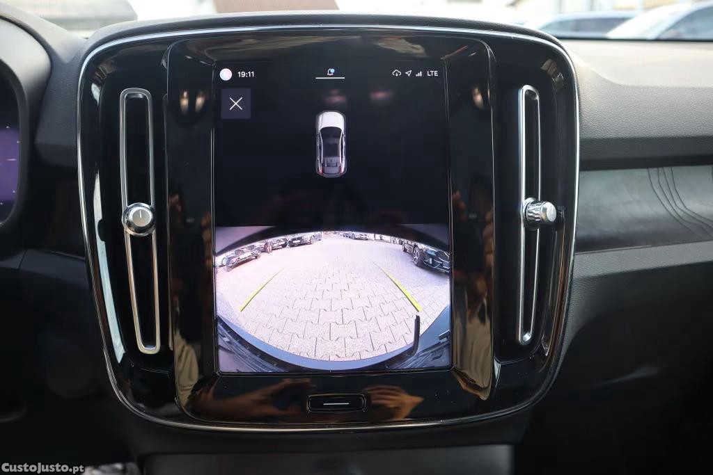 Volvo C40 Recharge Single Motor Plus — fotografia 4