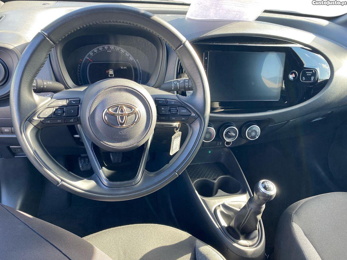 Toyota Aygo X 1.0 Play — fotografia 7