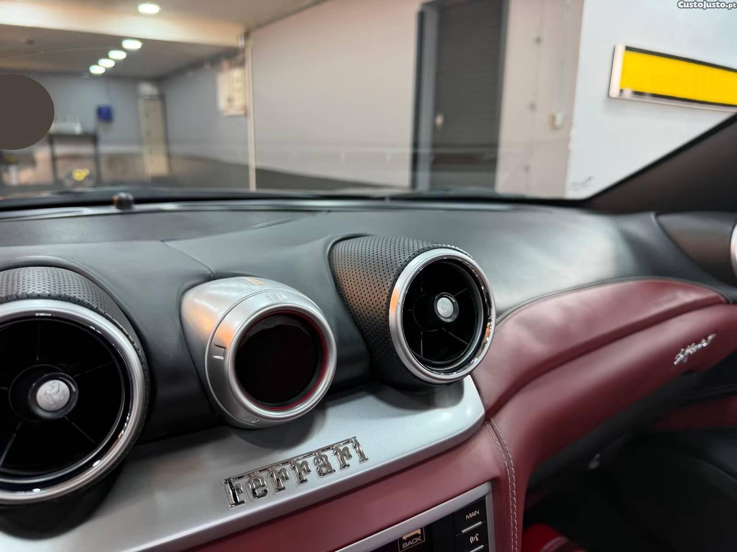 Ferrari California 3.9 V8 T — fotografia 3