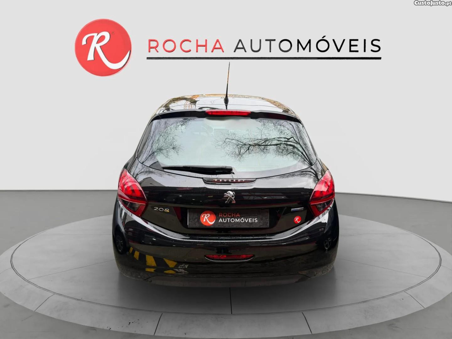 Peugeot 208 1.2 PureTech Allure — fotografia 8
