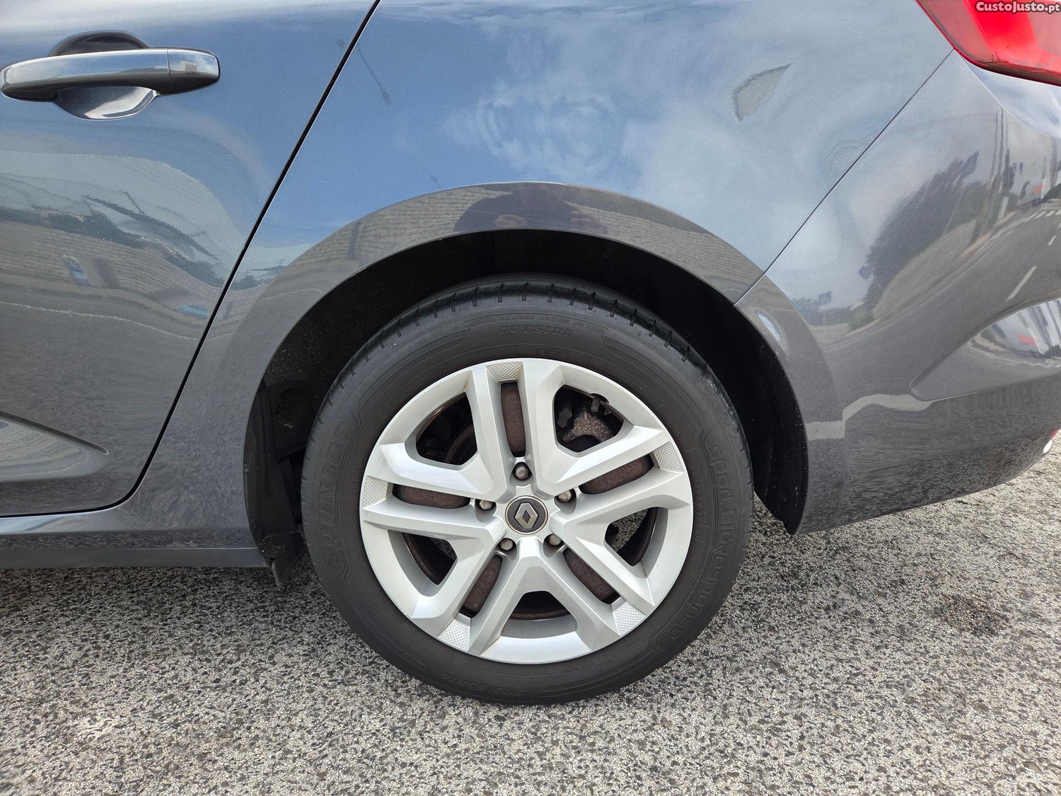 Renault Mégane Sport Tourer — fotografia 5