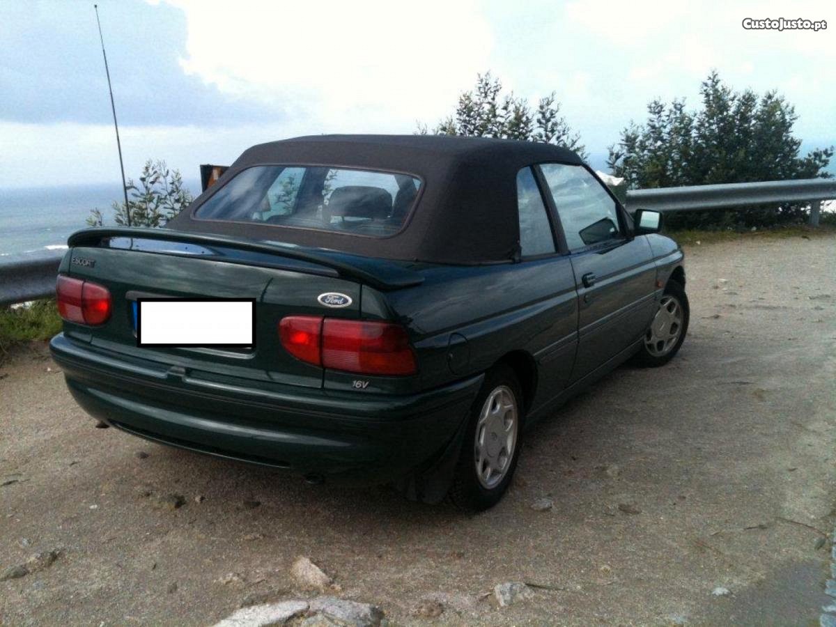 Ford Escort 1.6 EFI Cabrio - 94 foto 3