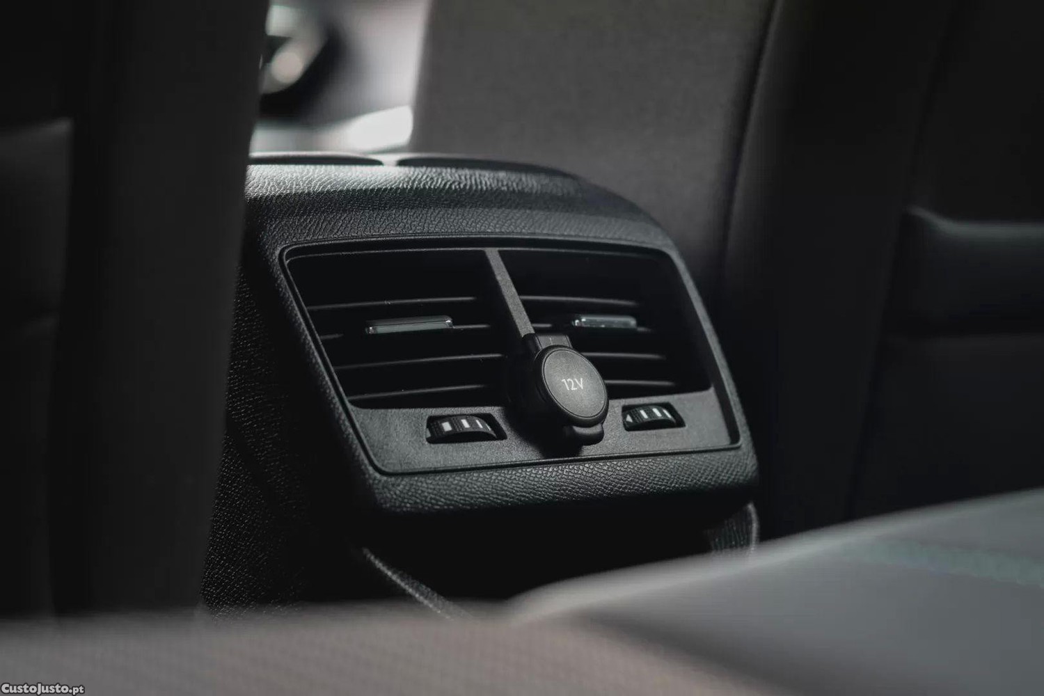 Peugeot 3008 1.6 hybrid active pack e-eat8 — fotografia 4
